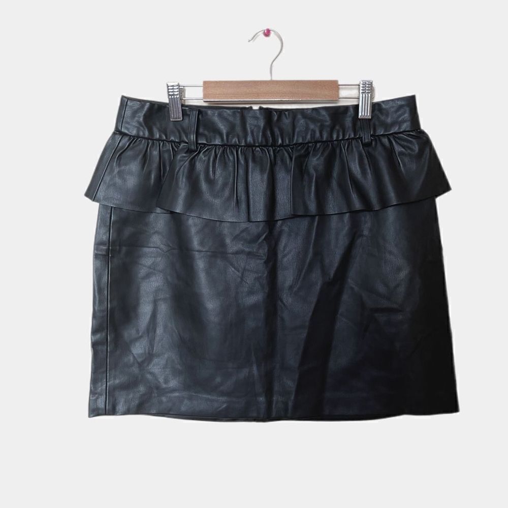 Zara Vegan Leather Mini Skirt Sz Large Black